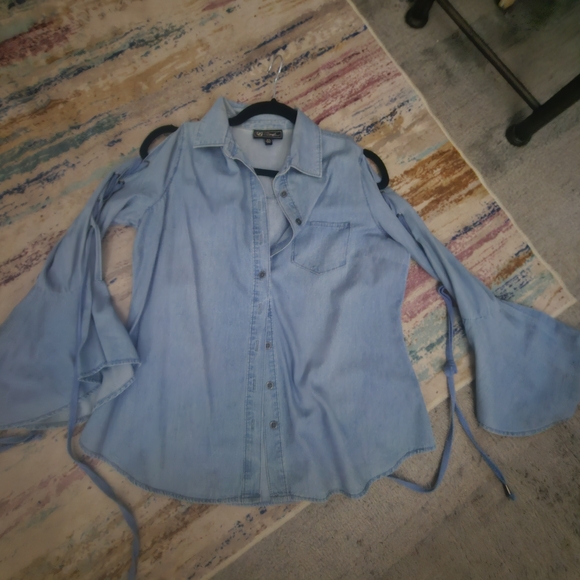 Zara Tops - NEW!! Zara Blue Denim Open Shoulder Flare Sleeve Shirt